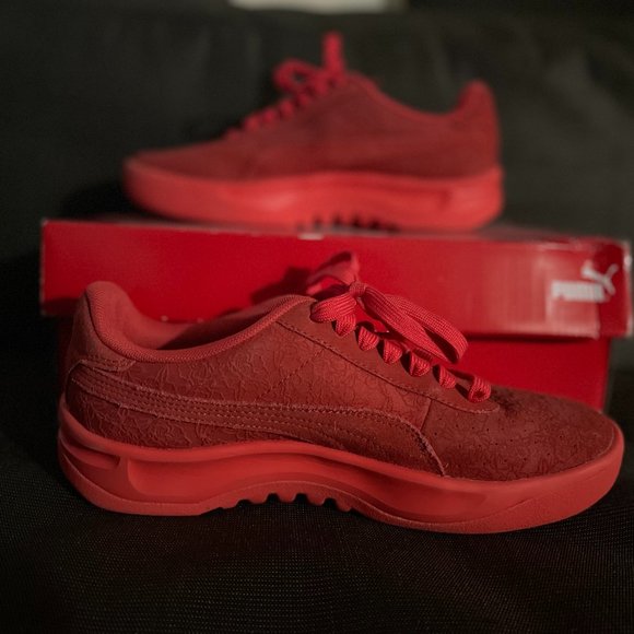 Puma California Embossed Floral - Picture 2 of 4